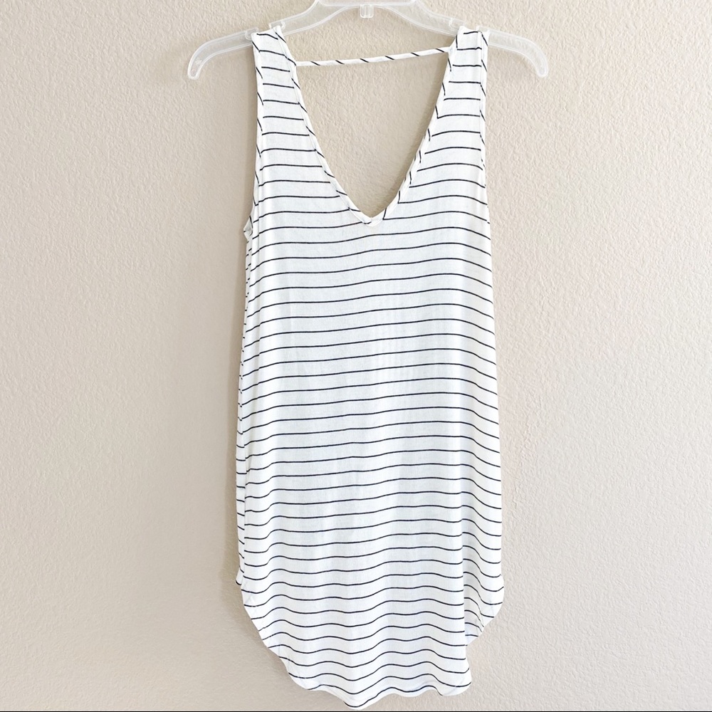 BP Surplice Stripe Flowy Tank Top - Picture 5 of 7